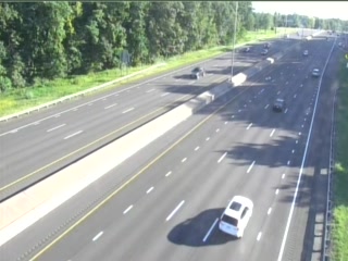 CAM 65 Windsor I-91 SB Exit 40 - Rt. 20 road camera