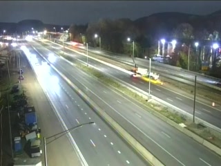 CAM 210 I-91 SB Meriden S/O X17 East Main St
