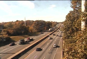 Traffic camera: CAM 33 Westport I-95 SB Exit 18 - Hales Rd.