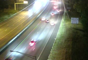 Traffic camera: CAM 63 Milford I-95 SB Exit 38 - West River St.