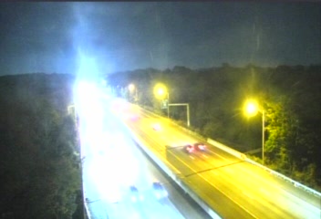 Traffic camera: CAM 64 Milford I-95 SB Exit 38 - Orange Ave.