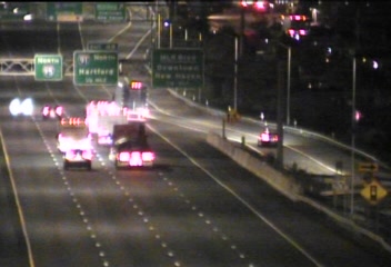 Traffic camera: CAM 74 New Haven I-95 NB S/O Exit 46 - Long Wharf Dr.